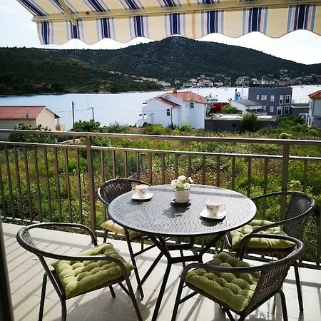Jadranka Apartment *